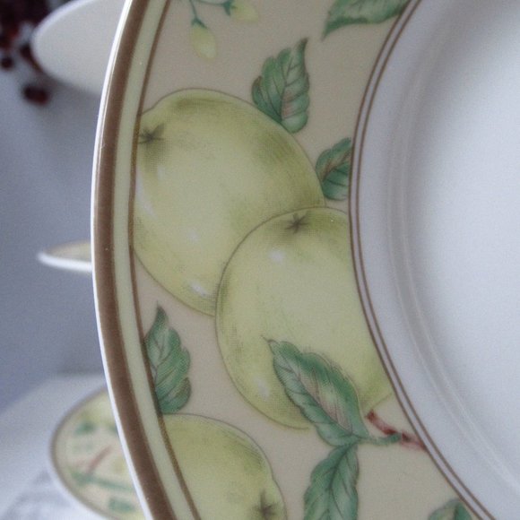 Fine Porcelain Set 8 mugs & 8 Saucers Apple Orchard by Stokes Casual MagnaStrong - Picture 14 of 16